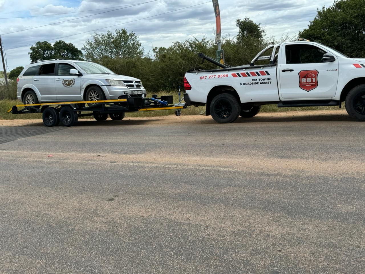 Satisfied R81 customer with towing service team